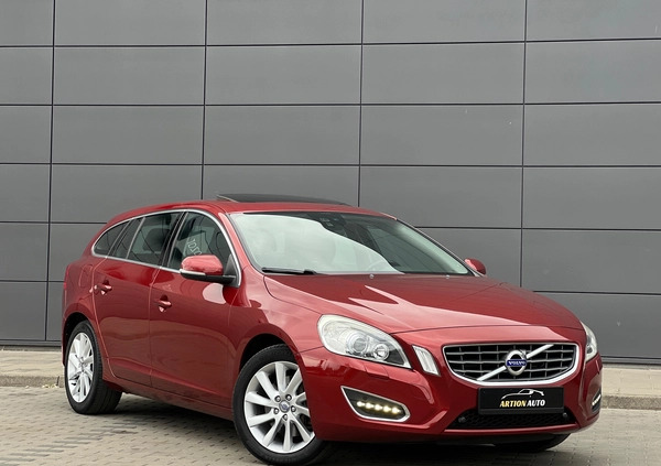 Volvo V60 cena 47900 przebieg: 164000, rok produkcji 2011 z Nidzica małe 121